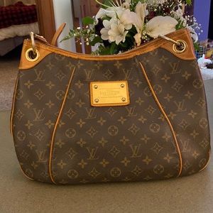 Louis Vuitton Galleria